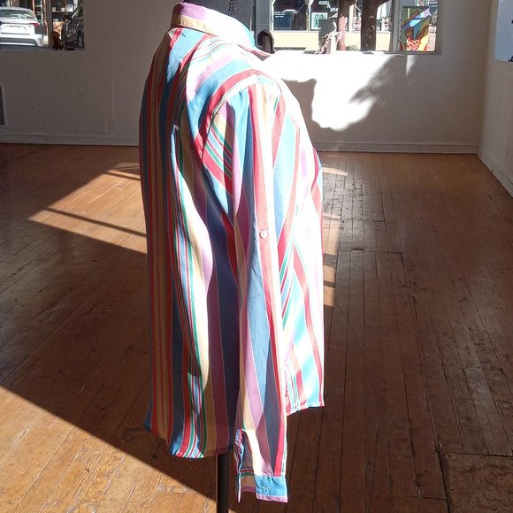 Vintage silky soft pastel toned high neck button down long sleeve shirt - Picture 6 of 10